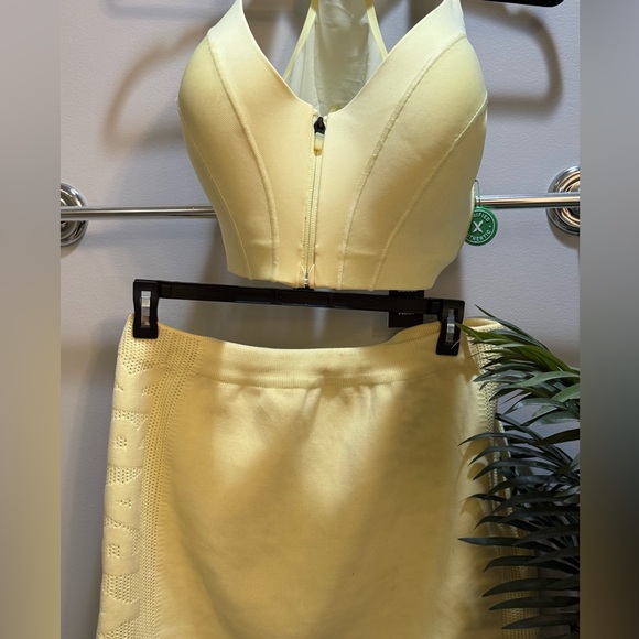 NWT IVY PARK x ADIDAS BEYONCÉ Sports Bra in Yellow 2X or 3X - Picture 11 of 14